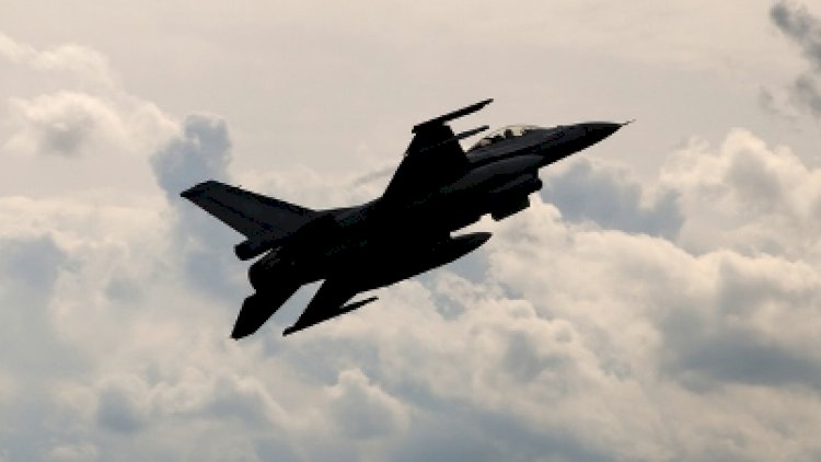    Hollandiya Ukraynaya ilk F-16 verdi   