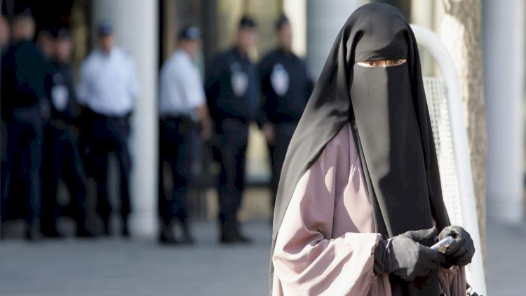    Dağıstanda niqab qadağan olundu   