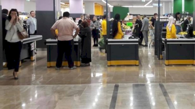    Supermarketin yaxınlığında qətl: 50 manat görə ürəyindən bıçaqlandı   