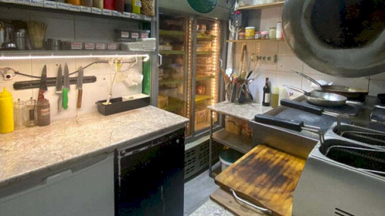    Mətxəbində siçovul gəzən restoran bağlandı   