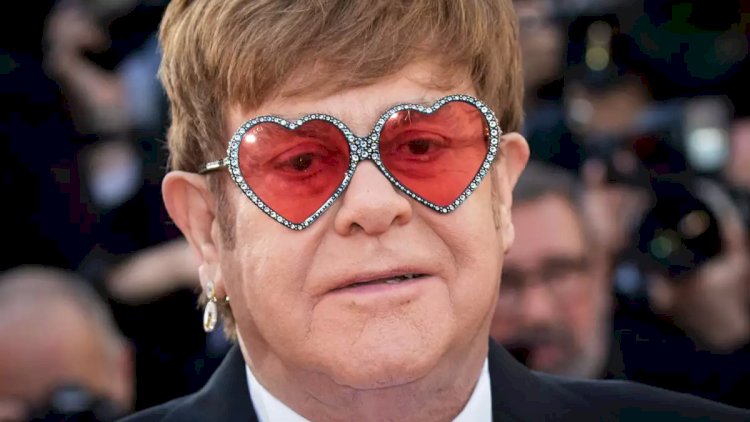    Elton Condan biabırçı hərəkət - Tualet ehtiyacını...   