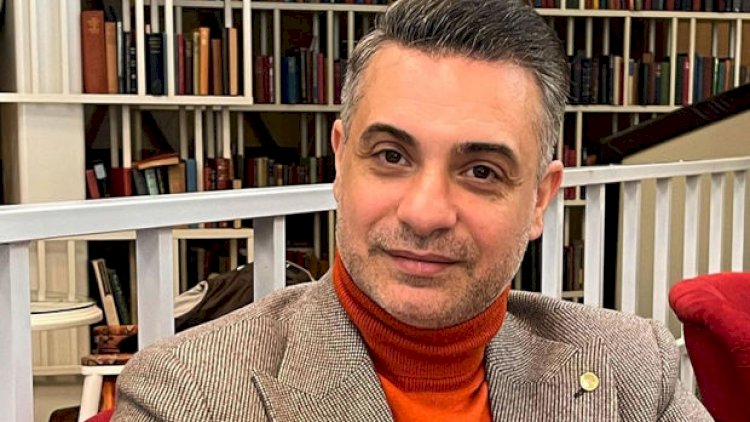   Müğənni: Filankəs filankəsi Həcc ziyarətinə göndərir ki...   