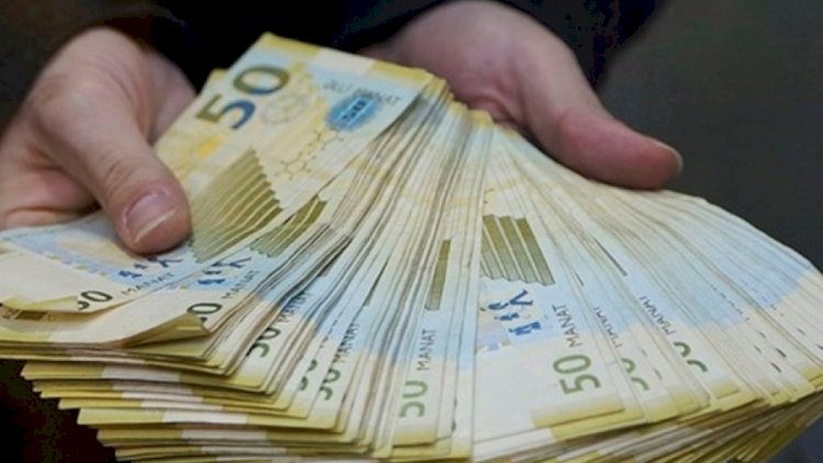    Azərbaycanda orta aylıq əməkhaqqı 1000 manatı ötdü   