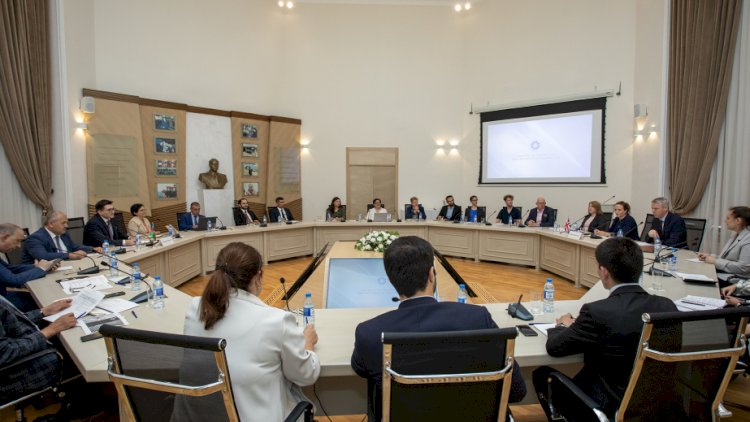    Azerbaijan and UK discuss green energy cooperation   