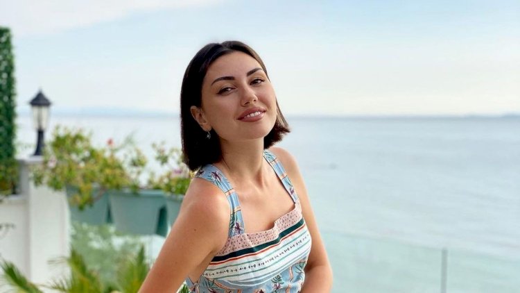    Safura övladları ilə Bakıda - FOTO   
