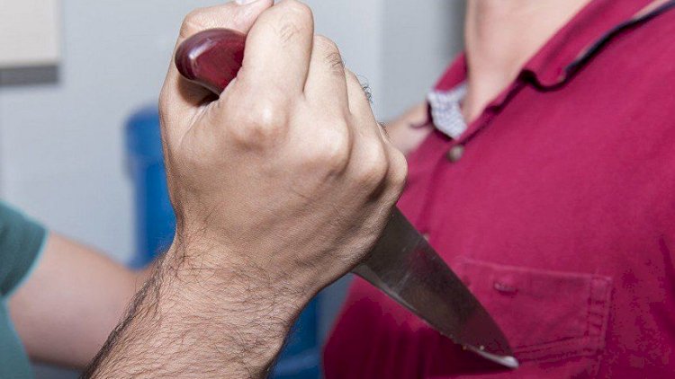    Ağdaşda oğul atasını bıçaqladı    