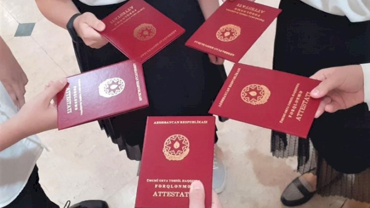    Bakıda  3 320 nəfər məktəbi fərqlənmə attestatı ilə bitirib   
