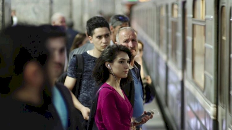    Səhər saatlarında Bakı metrosunda problem yarandı   