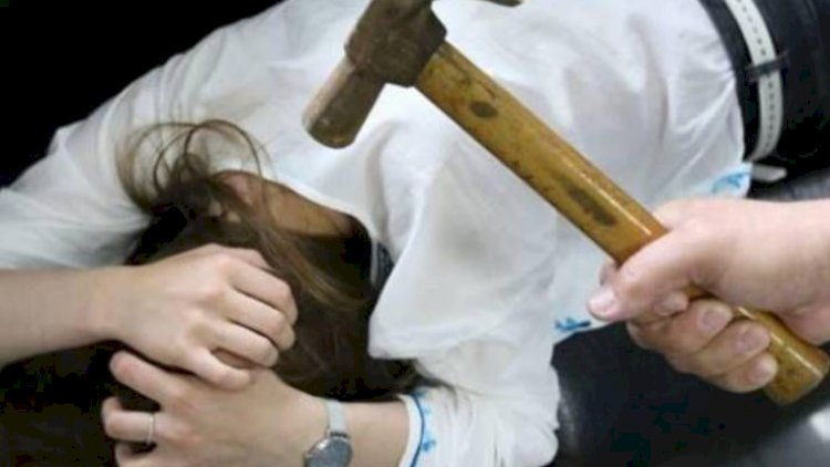    Arvadını çəkiclə döyən kişi həbsdə öldü    