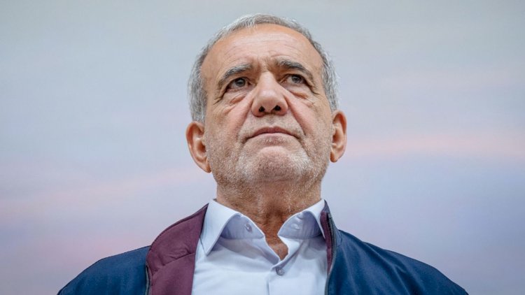    İranın azərbaycanlı prezidenti and içdi   