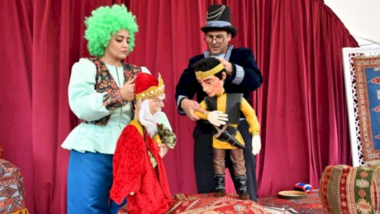    O böyüklükdə kollektivdə cəmi 2 nəfərə Xalq artisti fəxri adı verilib - Aktrisa   