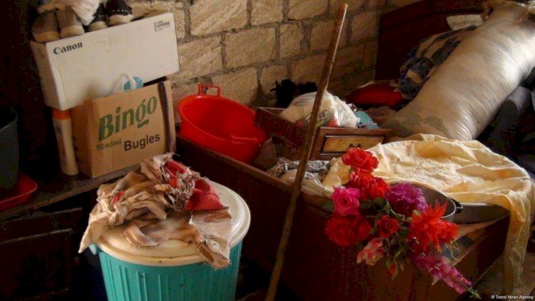    Azyaşlı qızının gözü önündə baltalanan Sədaqətin FOTOSU   