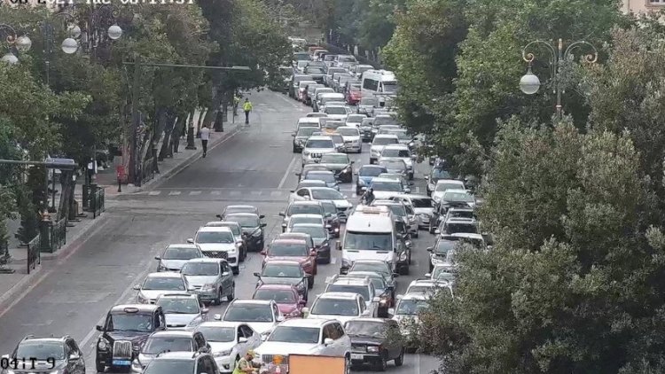    Bakıda tıxac olan yolların adları açıqlandı   
