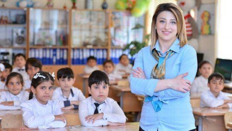    Müəllimlər üçün vahid forma olacaq? - AÇIQLAMA   