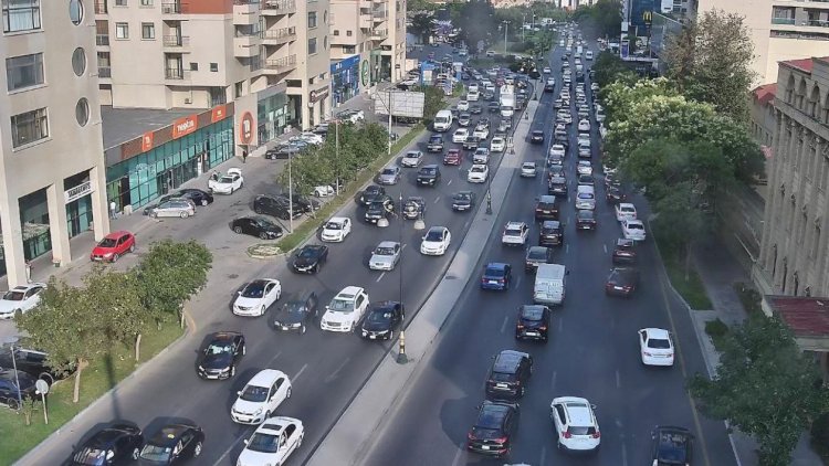    Hazırda tıxac olan yolların SİYAHISI    
