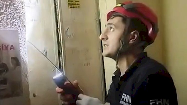    Bakıda liftdə köməksiz vəziyyətdə qalanlar xilas edildilər - Video   