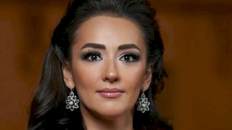    “Məni səhnədə dodağımdan öpdü, ərim də zalda idi” - Əməkdar artist   