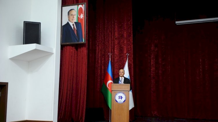    Kamaləddin Qafarov seçicilərlə görüşüb - FOTOLAR   