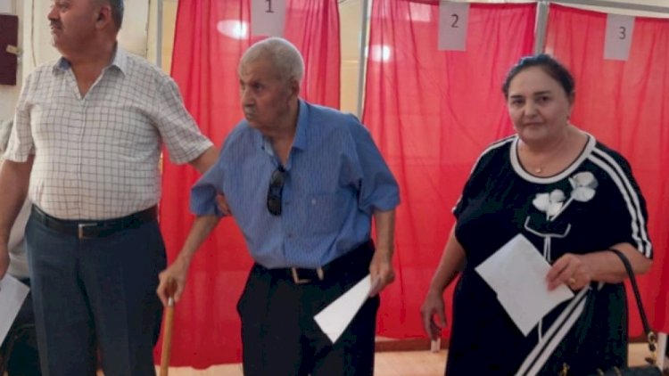    Abşeronda 92 yaşlı seçici səs verdi   