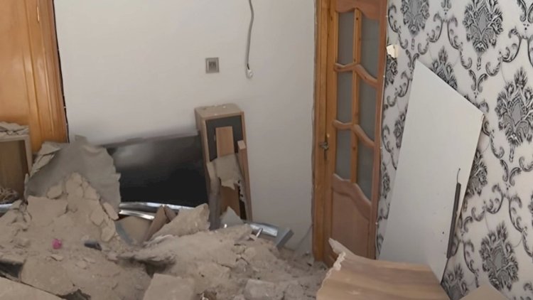    Bakıda yaşayış binasının damı uçdu - Video   