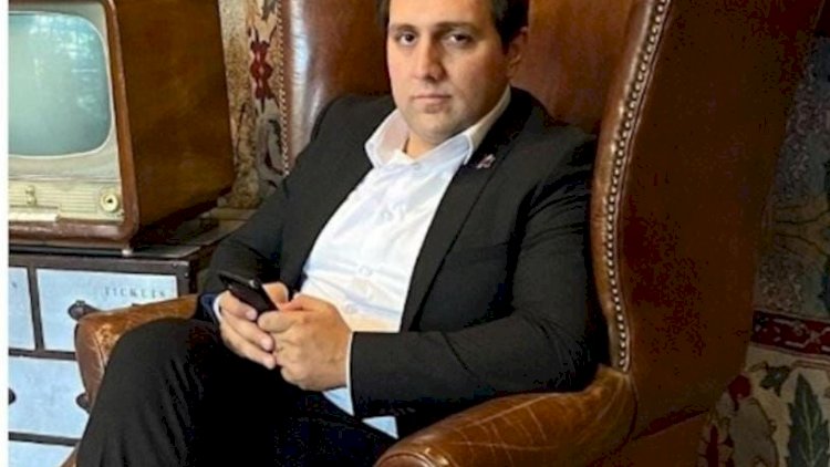    Direktorla müəllim arasında dava - Təcili yardım çağırıldı    