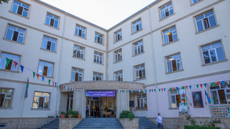    “Ədibin Evi” Bilik Gününü “üç əsrin şahidi” olan məktəbdə qarşıladı - Fotolar   