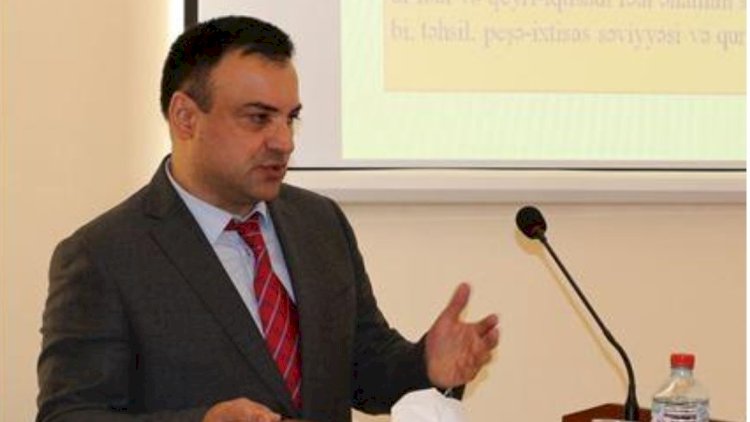    Deputat seçilən daha bir məmur işdən çıxarıldı    