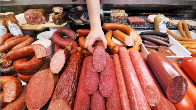    “Halal” markalı kolbasalarda donuz əti? - Ağlasığmaz iddia   