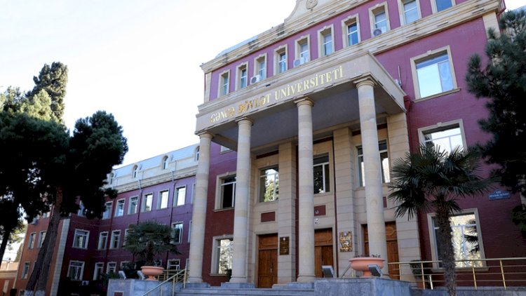    Tələbələrdən pul yığan müdir işdən qovuldu    