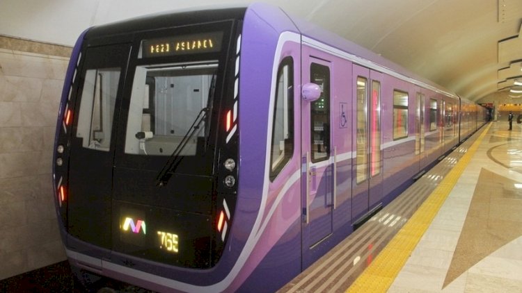    Metrodan istifadə edənlərin NƏZƏRİNƏ - Saat 20:45-də...     
