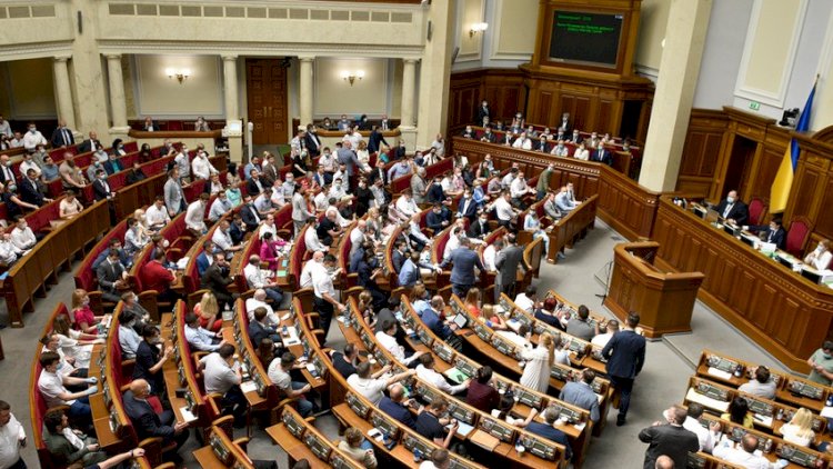    Ukraynanı tərk edən deputatlar cəzalandırıla bilər   