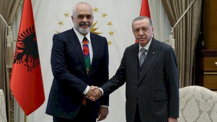    Ərdoğan bu ölkəyə PUA hədiyyə etdi   