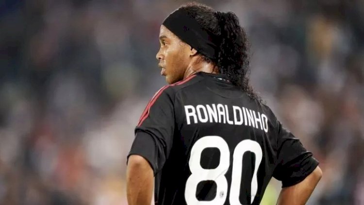    Ronaldinyo yenidən futbola qayıdır   