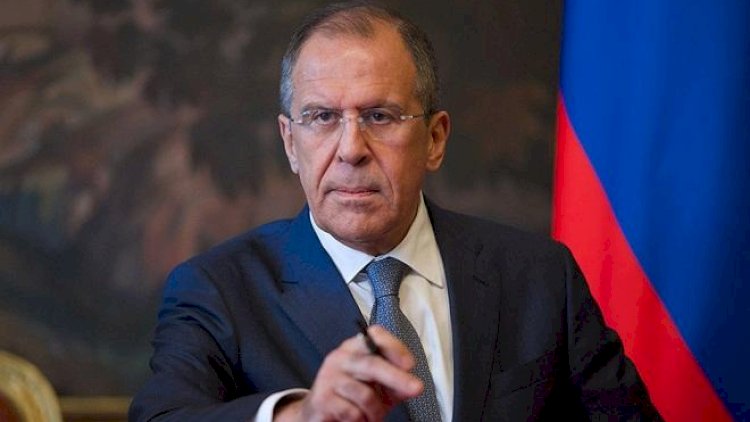    Lavrov İstanbula gedir   