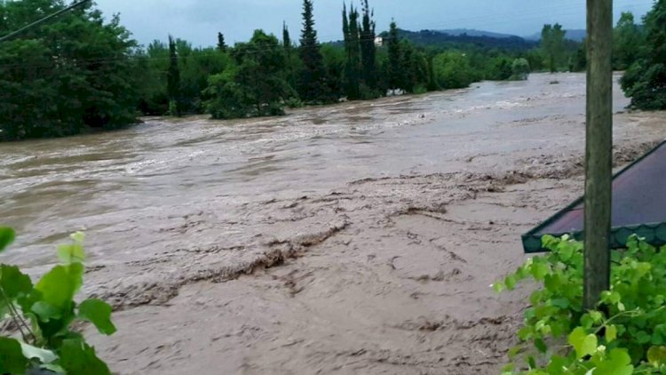   Çaylardan sel keçir - Hidrometeorologiya Xidməti   