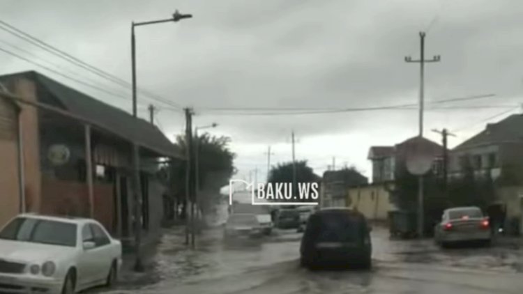    Yağış suları Ramanada gölməçə yaratdı   