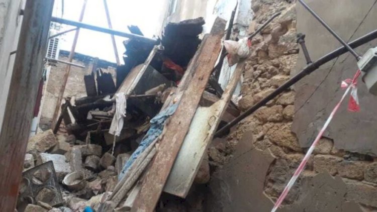    Güclü yağış nəticəsində Bakıda ev uçdu   