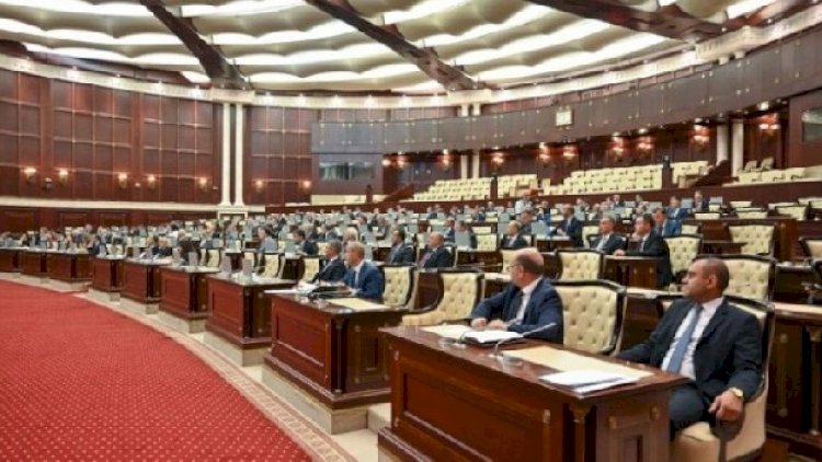    Həm maaş, həm də pensiya alan deputatlar -   SİYAHI