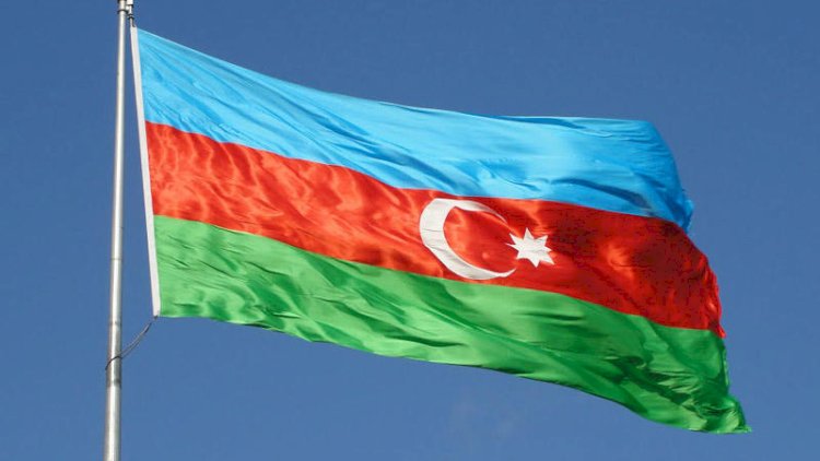    Himnimizi bilməyən iştirakçıya əsəbiləşdi   