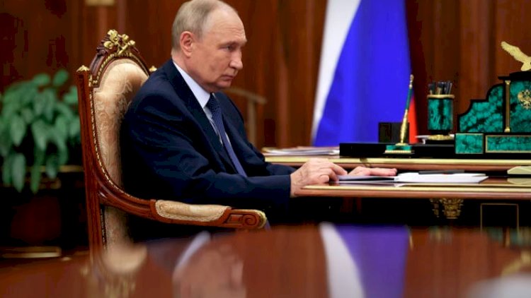    Putin: Rusiyanın nüvə qüvvələri döyüş istifadəsinə hazır olmalıdır   