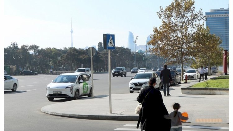    AYNA Bakıda yeni piyada keçidi yaratdı   
