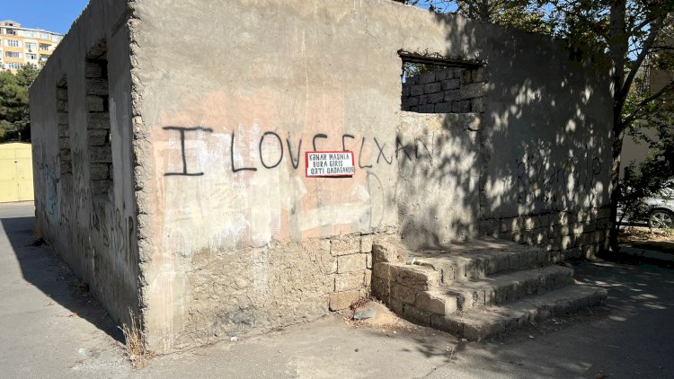    Yarımçıq tikili sakinlərin kabusuna çevrilib: Polis hərəkətə keçdi -   FOTOLAR