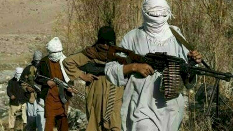    Pakistanda ard-arda terror aktlarını kimlər törədir?   