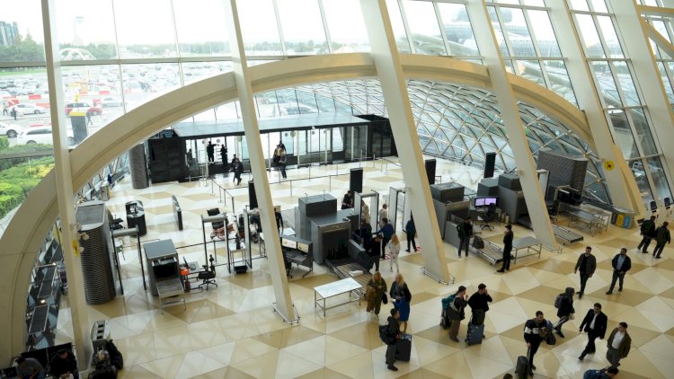    Aeroporta necə getmək olar? –   Xəritə
