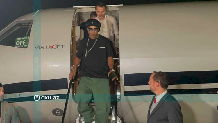    Dünya futbolunun əfsanəsi Ronaldinyo Azərbaycana gəldi - Foto   