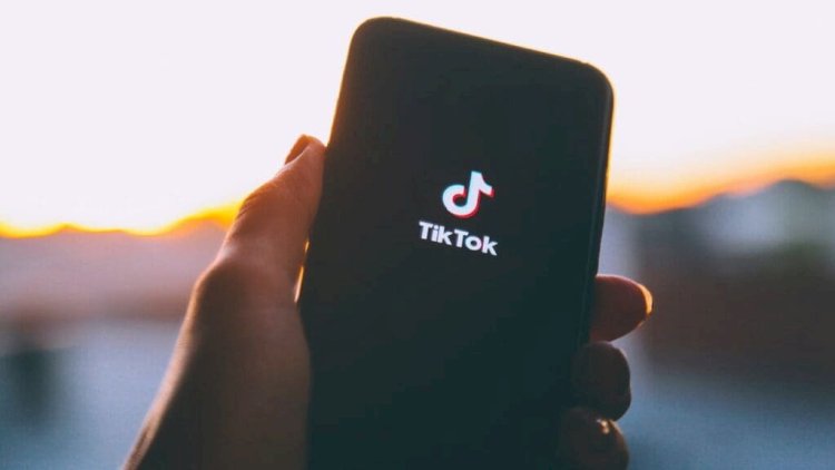    TikTok-un təkcə samovarları deyil, xatirələri də bərpa edən sənətkarları   