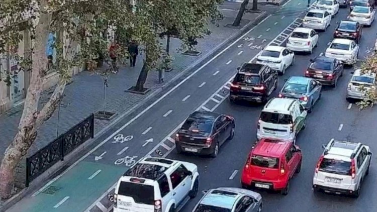    Bakının bir sıra yollarında tıxac var   