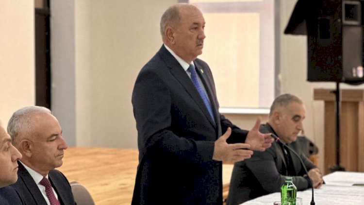    İcra başçısı: “Sizi narahat edən məsələlərdən danışın” -   FOTOLAR