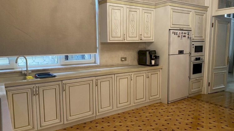    Bakıda 3 milyonluq “köhnə tikili”  –   FOTOLAR