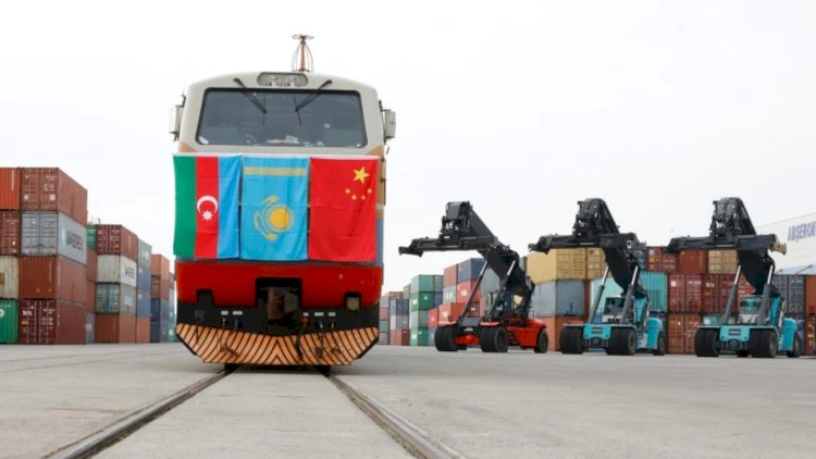    Bakıdan dəmiryolu nəqliyyatı ilə ilk ixrac qatarı Çinə yola salındı   